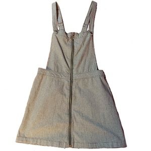 Pinafore